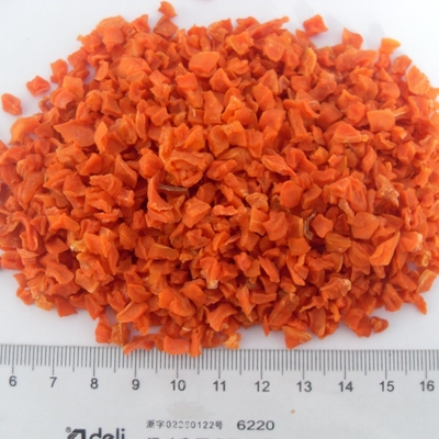 90 Kcal Καλωρίδες Ξηρές νιφάδες καρότου 10*10*3MM Αποξηραμένα τσιπς καρότου