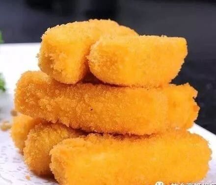 Κίτρινα Crumbs ψωμιού Panko σίτου υγρασίας HACCP 10% για τα ψήγματα κοτόπουλου